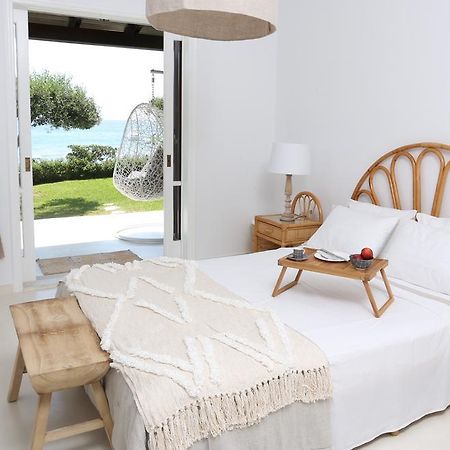 Seafront Calista Beach House With Garden Glifada Zewnętrze zdjęcie
