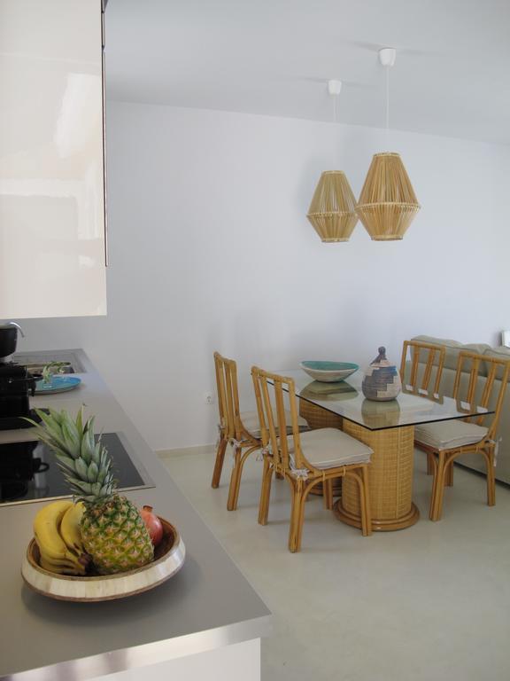 Seafront Calista Beach House With Garden Glifada Zewnętrze zdjęcie