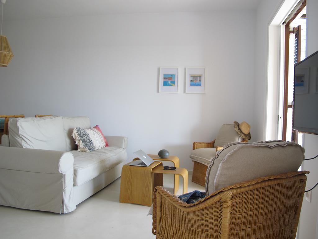 Seafront Calista Beach House With Garden Glifada Zewnętrze zdjęcie